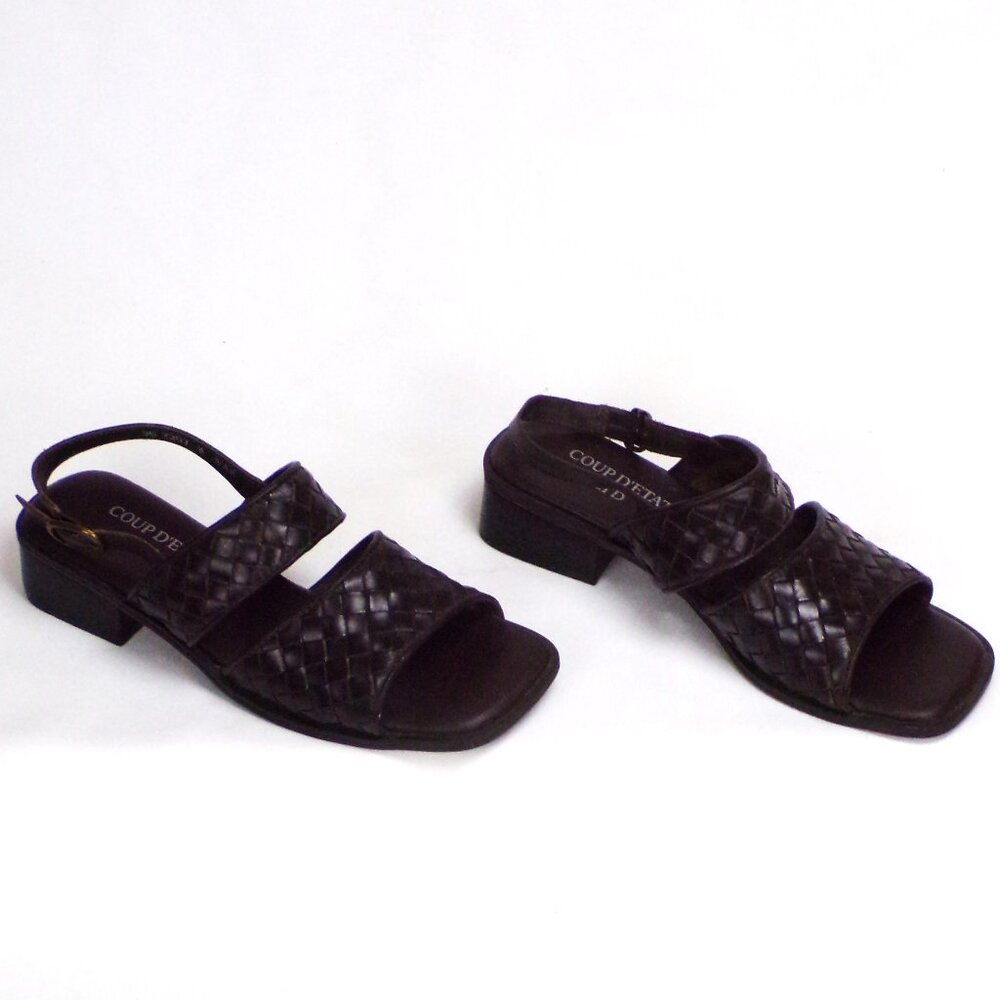 COUP D'ETAT LTD size 6.5M brown low-heel sandals woven-strap leather uppers